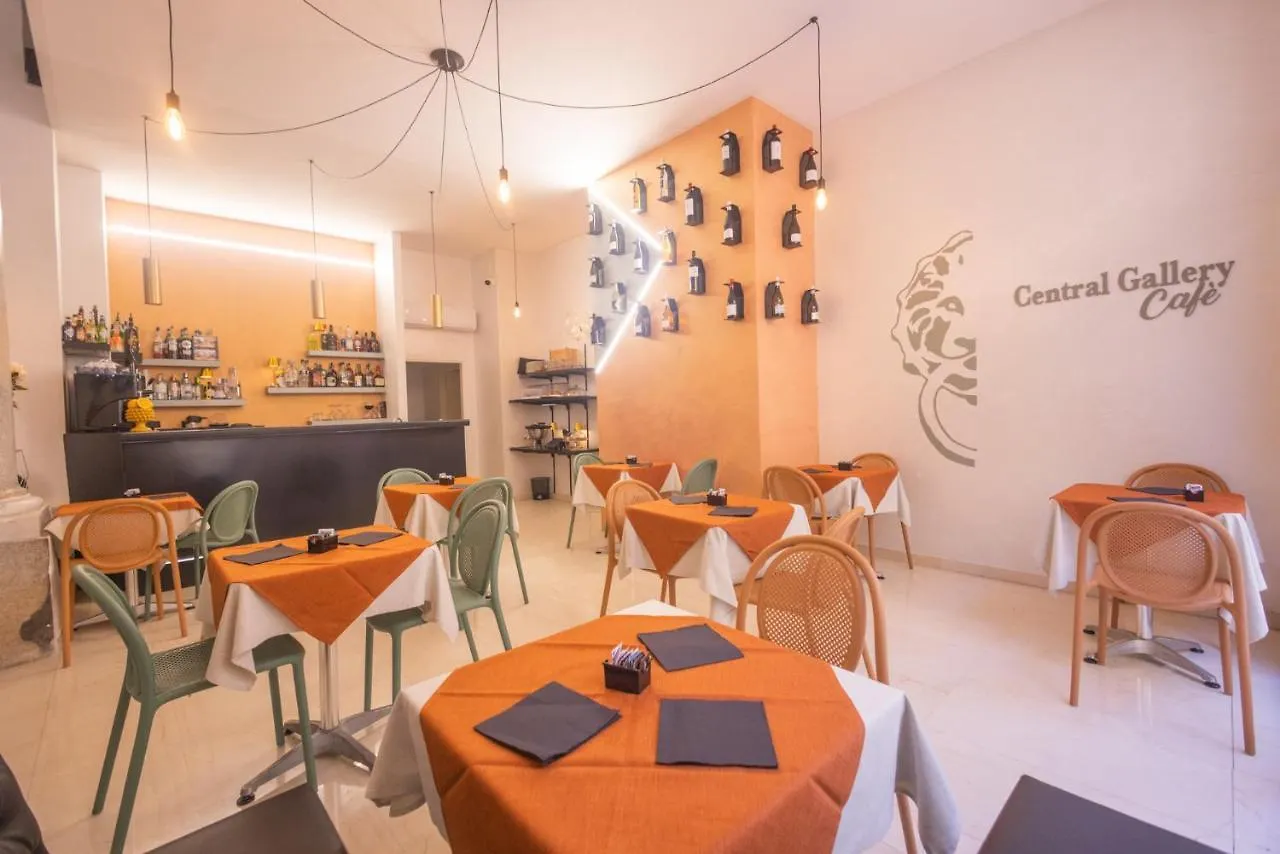 Central Gallery Rooms Trapani