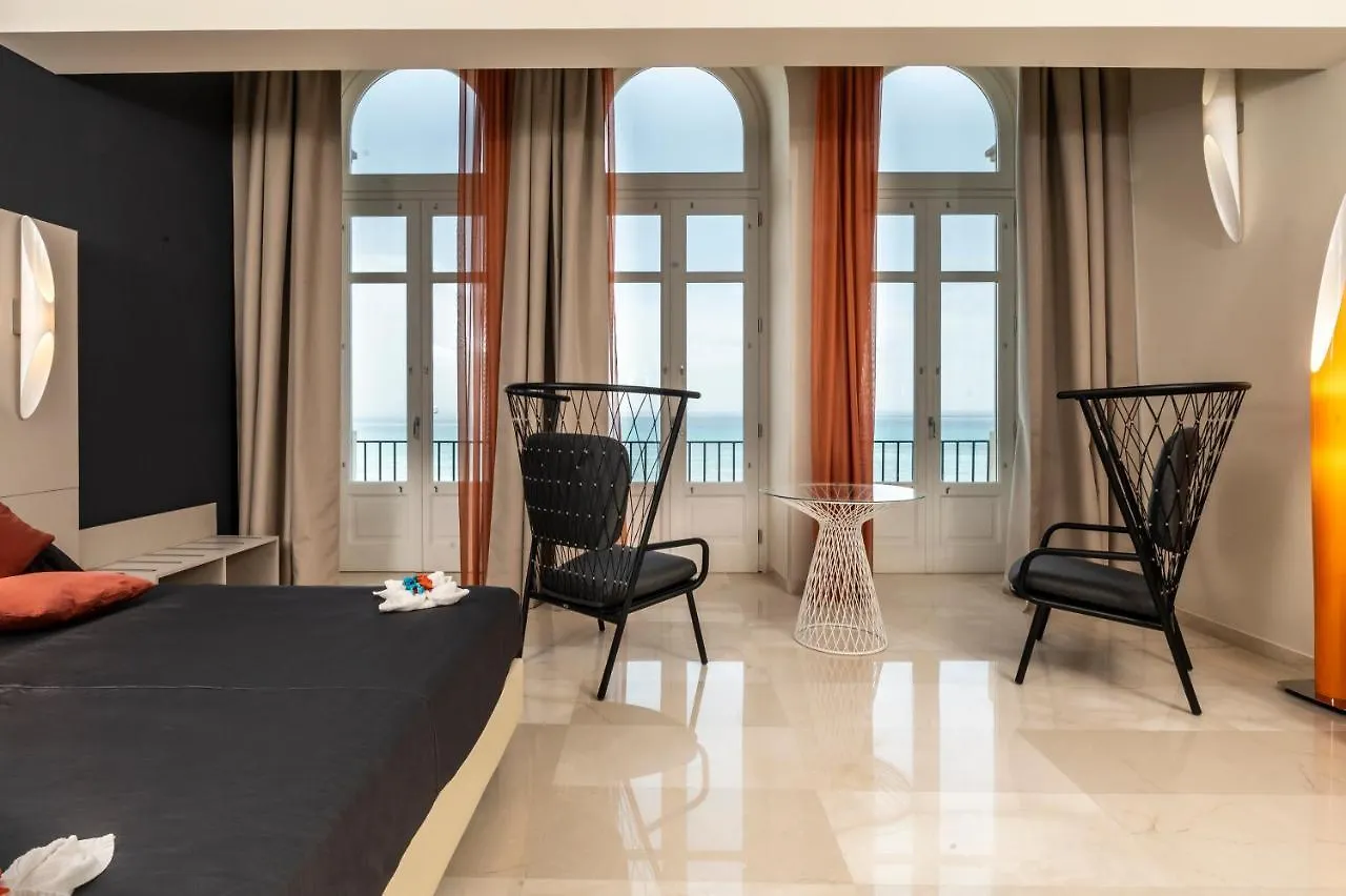 Central Gallery Rooms Trapani 2*,  Italie