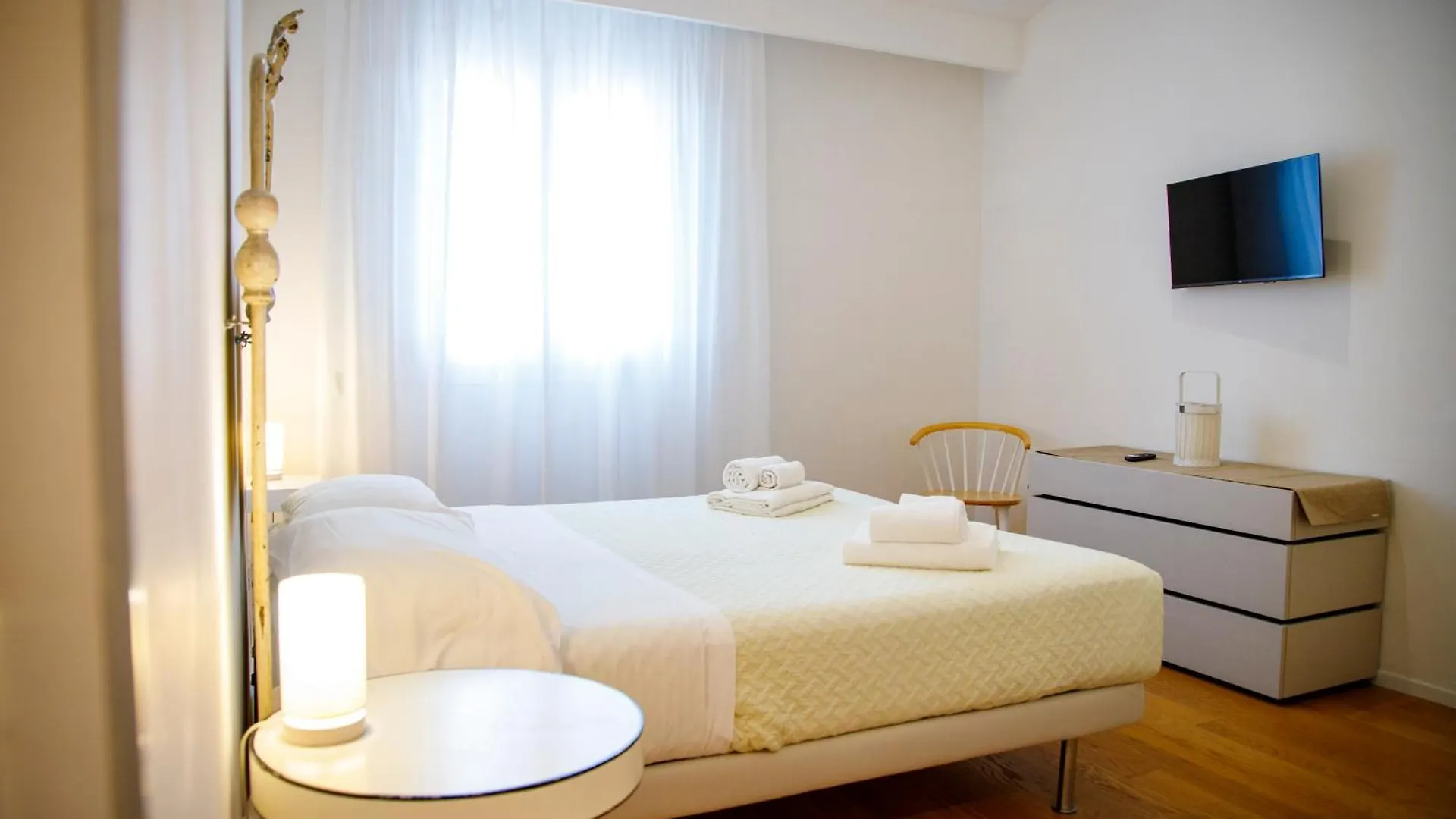 Central Gallery Rooms Trapani Hotel