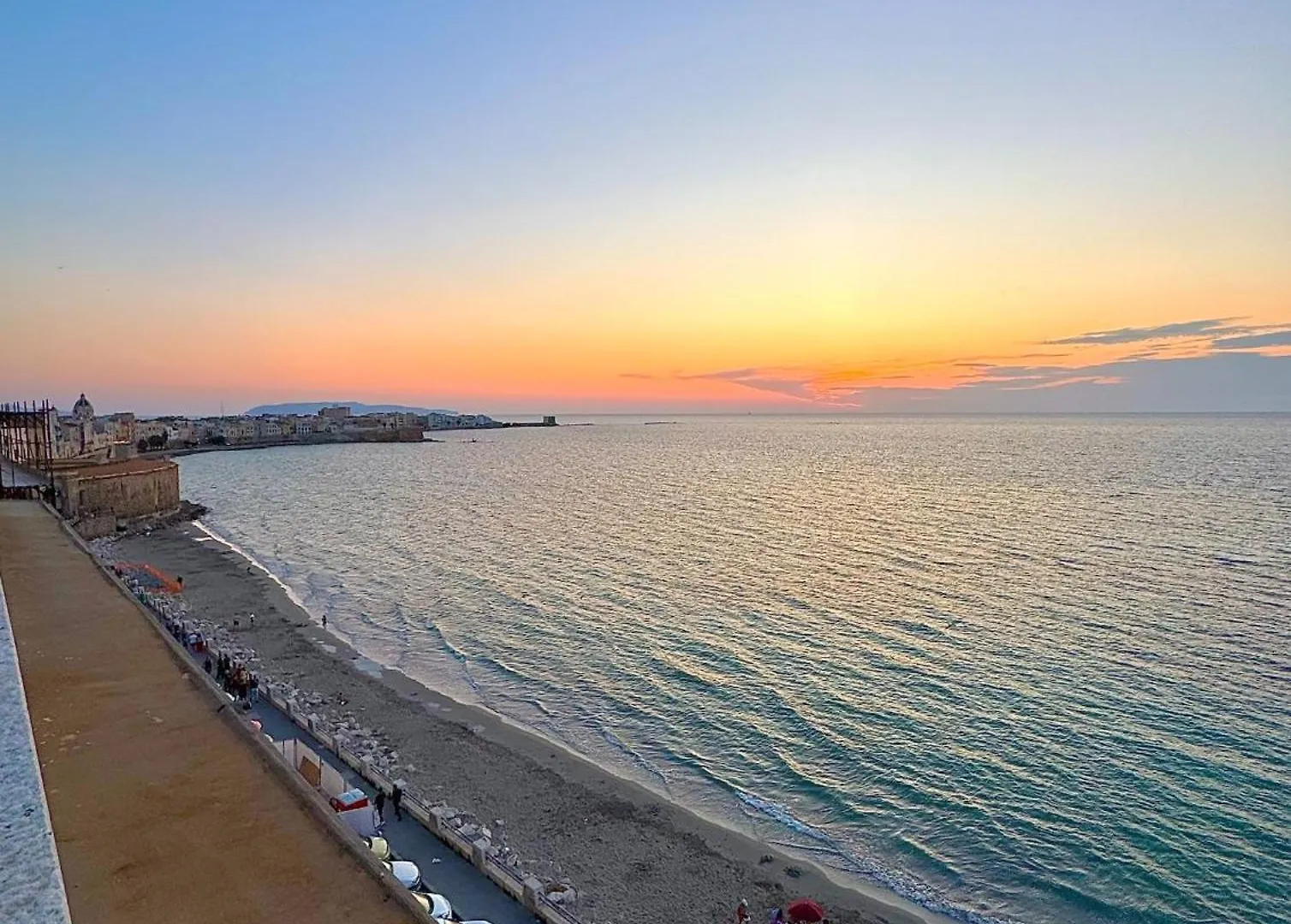 Central Gallery Rooms Trapani